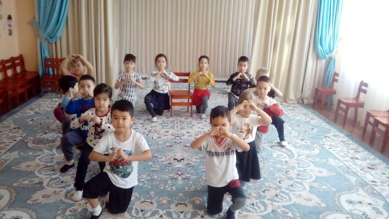 Республиканская декада "Самопознание: педагогика Любви и Творчества". Тема: "Все начинается с любви". Цель: Учить доброжелательно и уважительно  относиться к близким, родным, друзьям. любить близких и дарить любовь к окружающим.